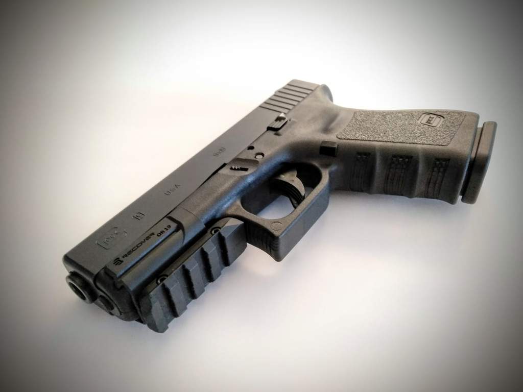 Rail Adapter for Glock 17 and Glock 19  - Gen 3 Gen 4 Gen 5 | Recover Tactical OR19